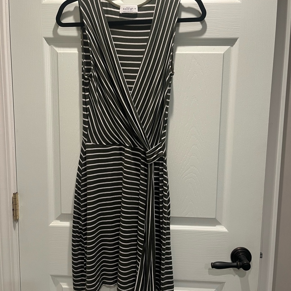 Kaitlyn White and Green Sleeveless Wrap Midi Dress